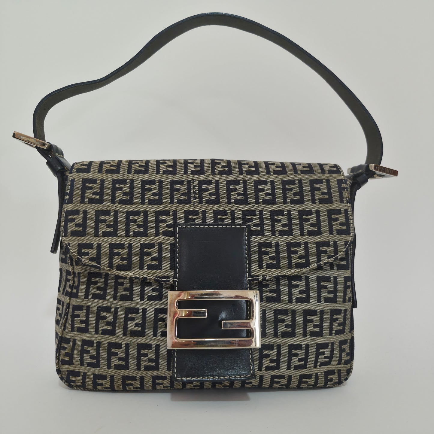 Fendi Baguette